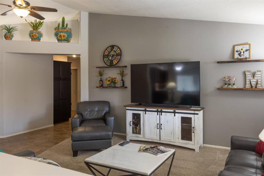 Cozy Home With Pool, Fire Table, Bbq, Rv Parking Mesa Exterior foto