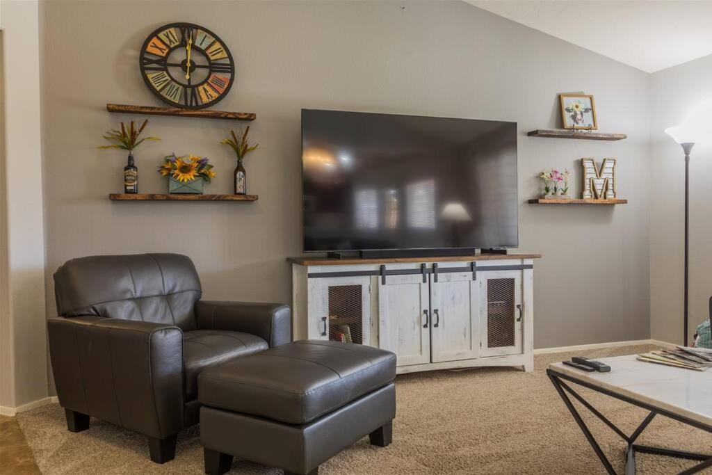 Cozy Home With Pool, Fire Table, Bbq, Rv Parking Mesa Exterior foto